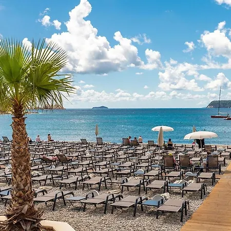 Апартаменты Rina